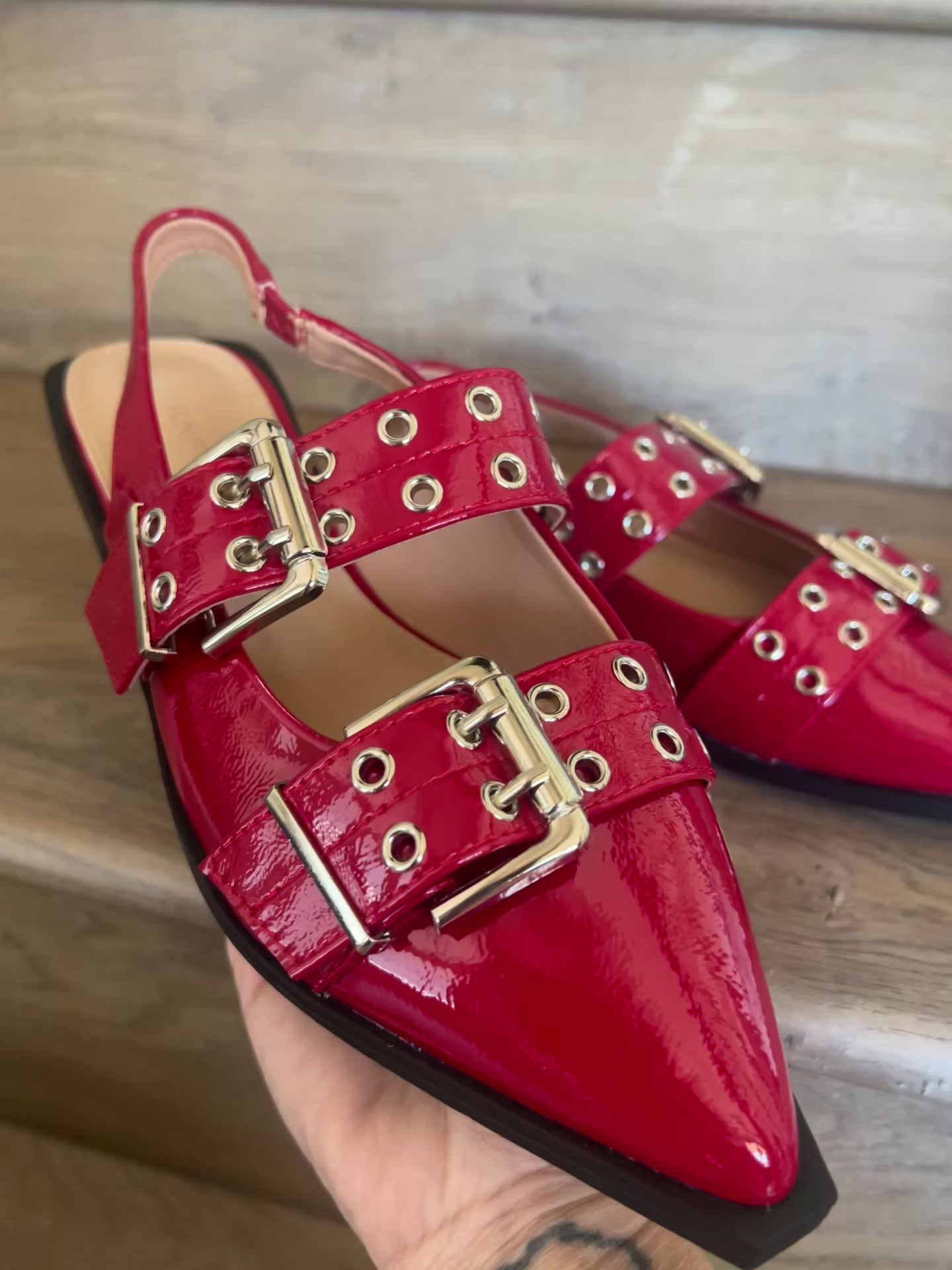 Addison Red
