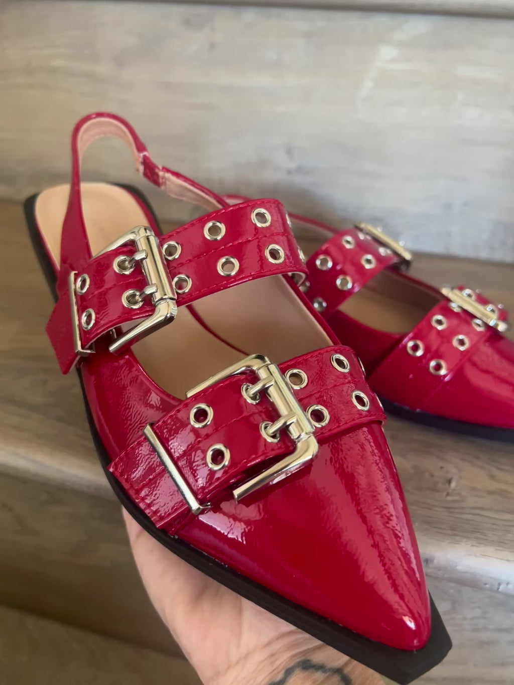 Addison Red